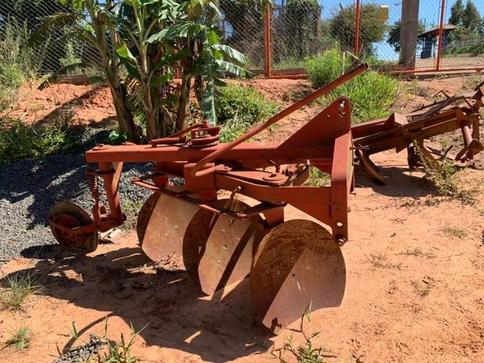 MASSEY FERGUSON ARADO 3 DISCOS