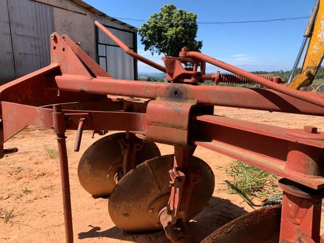 MASSEY FERGUSON ARADO 3 DISCOS
