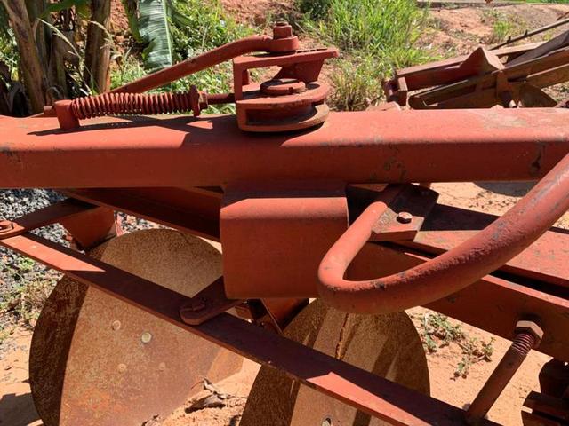 MASSEY FERGUSON ARADO 3 DISCOS