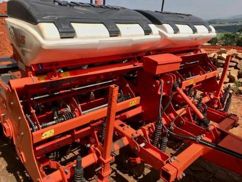 Kuhn Plantadeira PG 700 Plus 2016