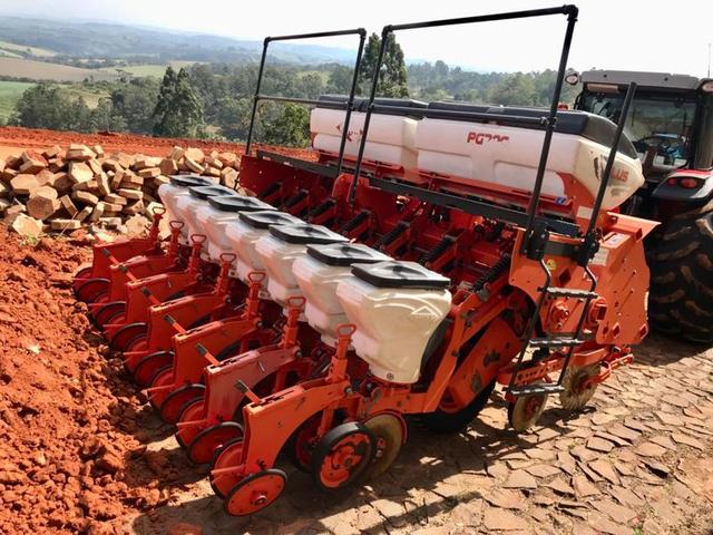 Kuhn Plantadeira PG 700 Plus 2016