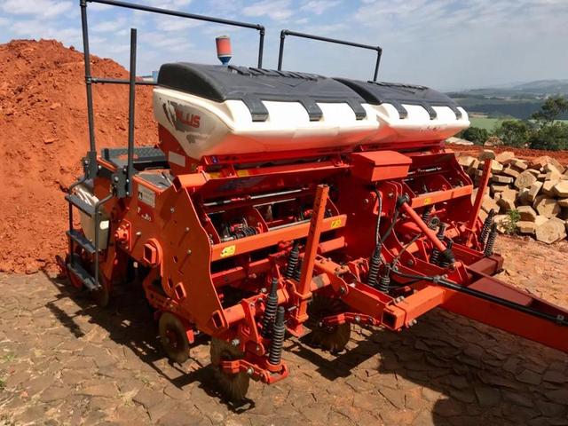 Kuhn Plantadeira PG 700 Plus 2016