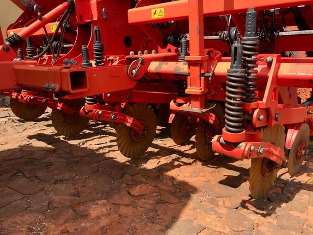 Kuhn Plantadeira PG 700 Plus 2016