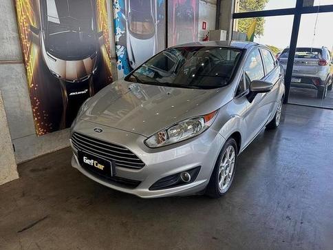 FORD FIESTA 1.6 SE SEDAN 16V FLEX 4P POWERSHIFT 2014