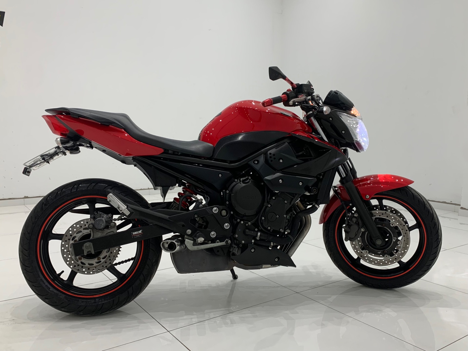 YAMAHA XJ6 N 2012 em Wenceslau Braz Gefcar Multimarcas Realize o sonho do carro novo com a
