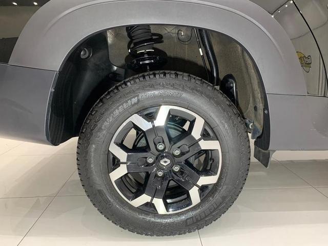 RENAULT OROCH OUTSIDE13C 2025