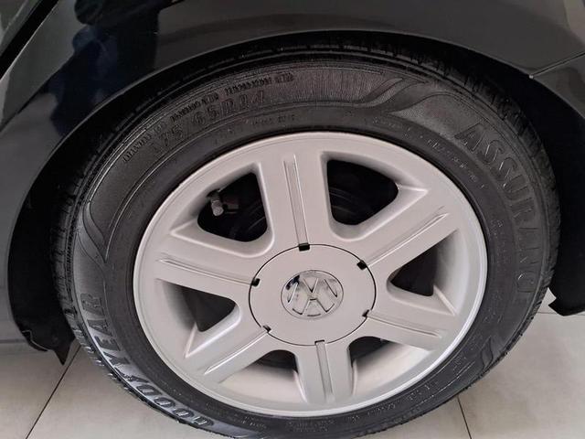 VOLKSWAGEN GOL 1.0 G5 4P 2011