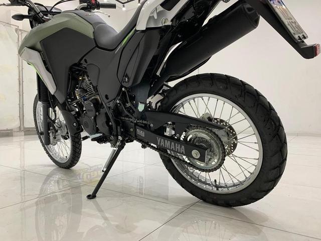 YAMAHA XTZ 250 LANDER 2025
