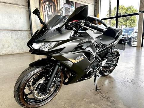 KAWASAKI KAWASAKNINJA 650 2024