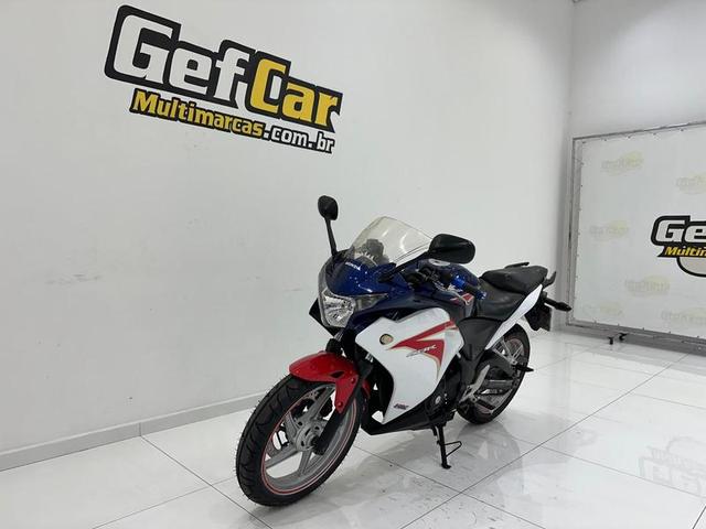 HONDA CBR 250 R 2012