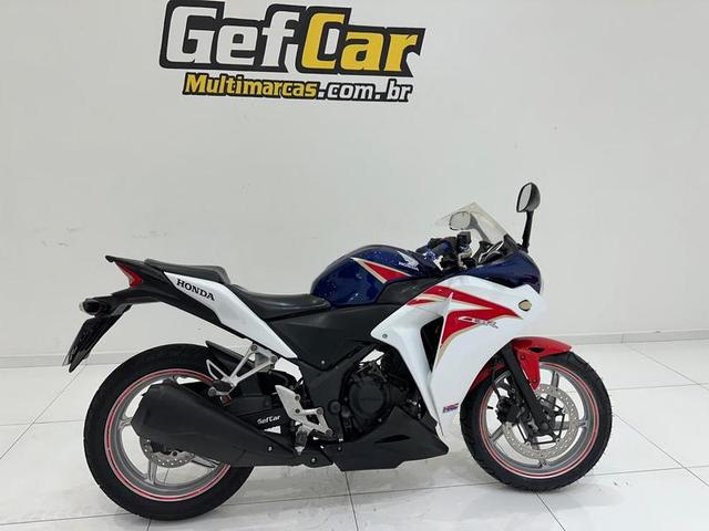 HONDA CBR 250 R 2012