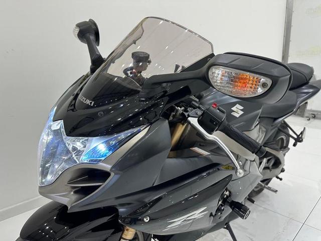 SUZUKI GSXR1000 2013