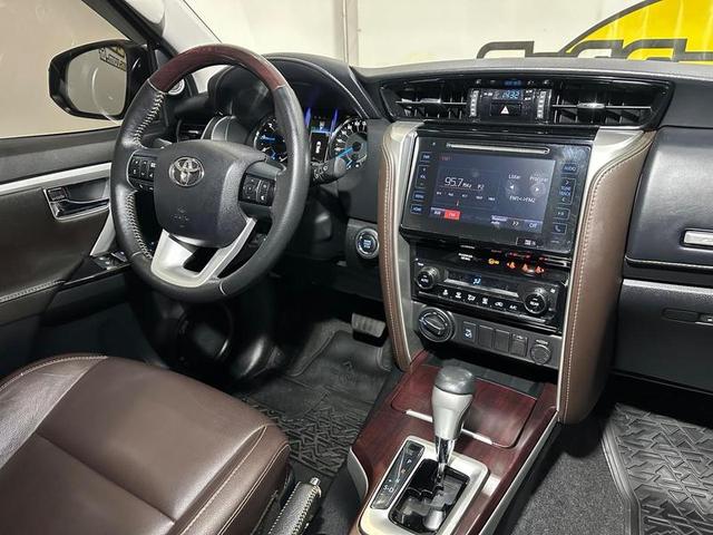 TOYOTA HILUX SWSRXA4FD 2019