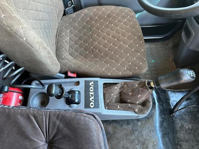 VOLVO VM23 240 6X2R 2005