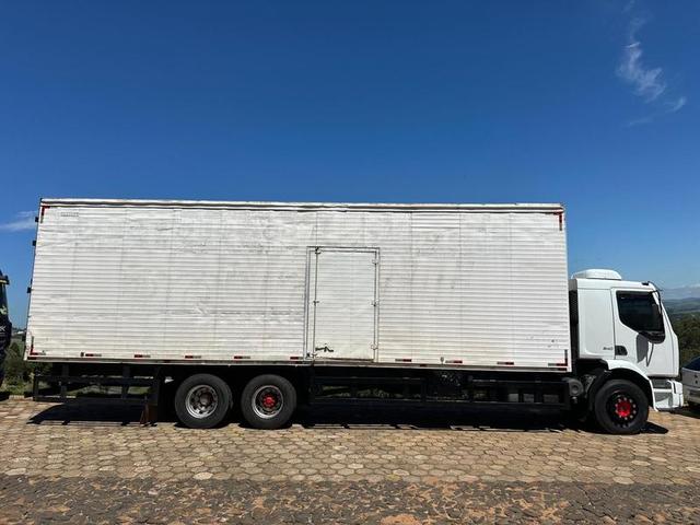 VOLVO VM23 240 6X2R 2005