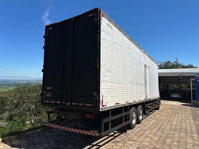 VOLVO VM23 240 6X2R 2005