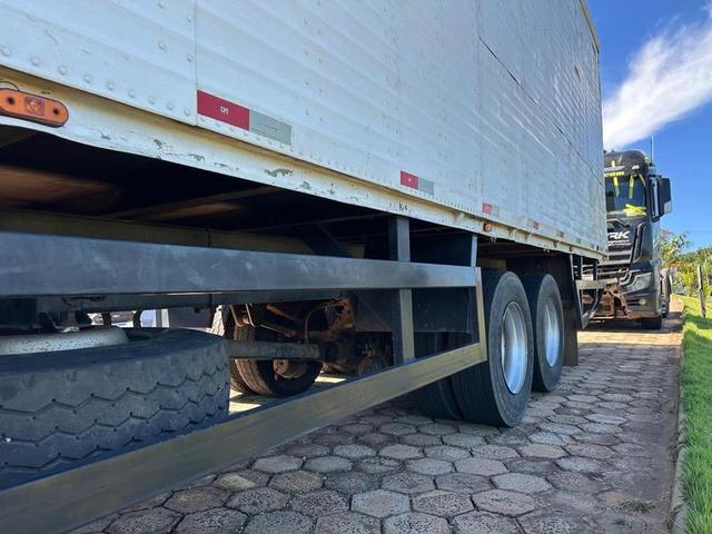 VOLVO VM23 240 6X2R 2005