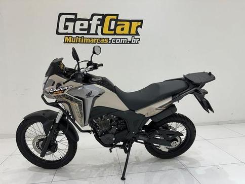 HONDA XRE 300 SAHARA ADV 2025