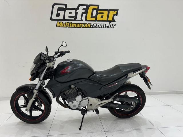 HONDA CB 300R 2011