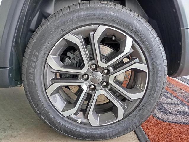 JEEP COMMANDER LIM T270 2022