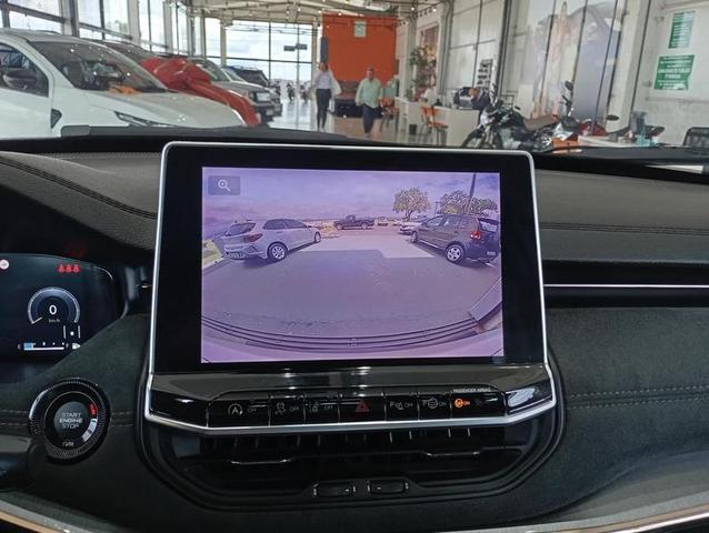 JEEP COMMANDER LIM T270 2022