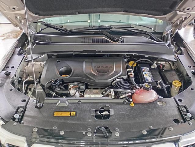 JEEP COMMANDER LIM T270 2022