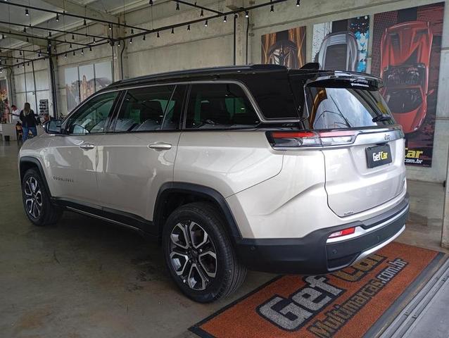 JEEP COMMANDER LIM T270 2022