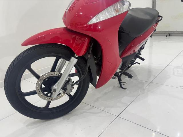 HONDA BIZ 125 EX 2015