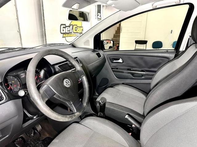 VOLKSWAGEN SPACEFOX GII 2011