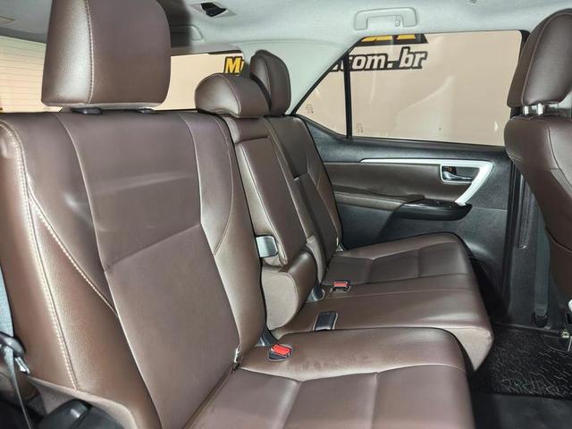 TOYOTA HILUX SWSRXA4FD 2019