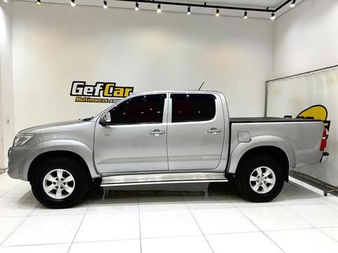 TOYOTA HILUX CD4X2 SRV 2015
