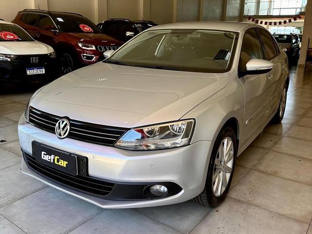 VOLKSWAGEN JETTA 2.0 2011