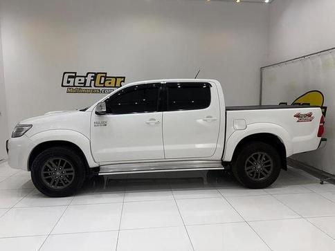 TOYOTA HILUX CD4X4 LE 2015