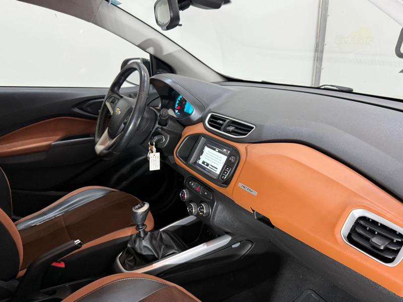 Chevrolet Onix 1.4mt Act Em Arapoti - foto 17