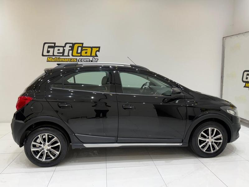 Chevrolet Onix 1.4mt Act Em Arapoti - foto 12