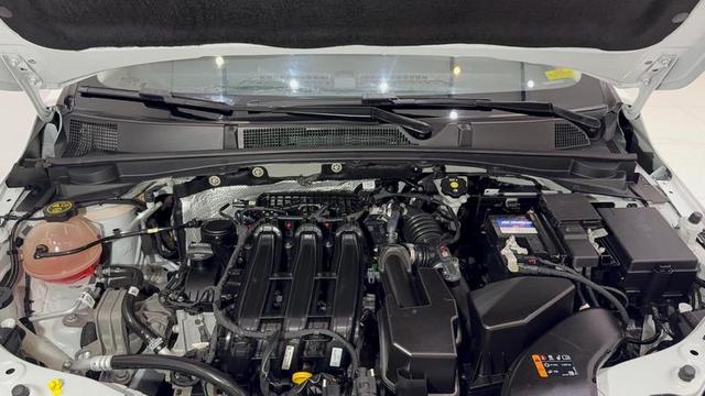 CHEVROLET ONIX 10MT LT2 2024