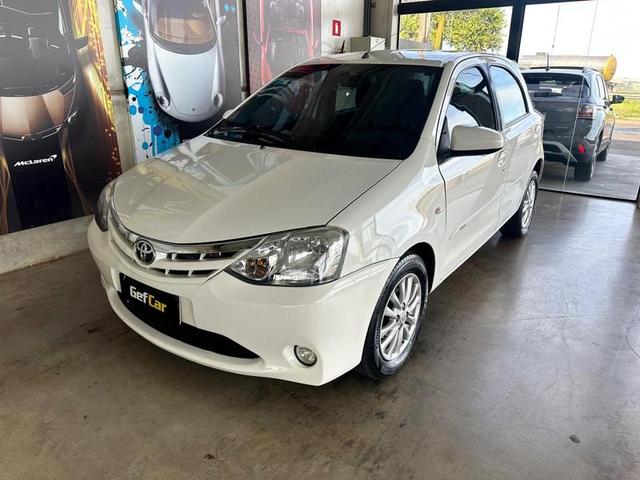 TOYOTA ETIOS HB XLS _4P_ 2014