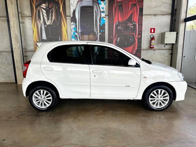 TOYOTA ETIOS HB XLS _4P_ 2014