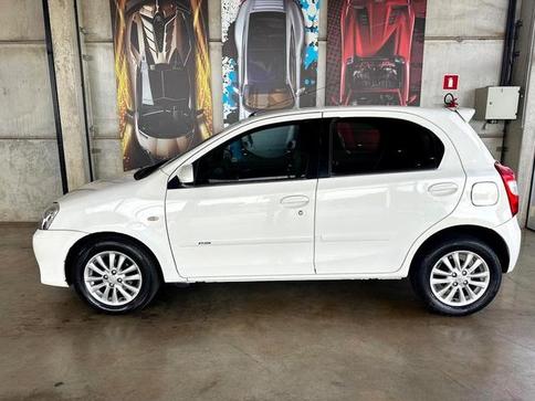 TOYOTA ETIOS HB XLS _4P_ 2014
