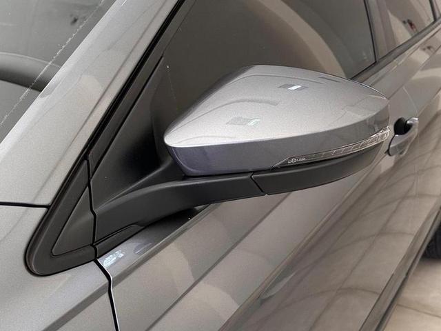 VOLKSWAGEN NIVUS CL TSI 2024