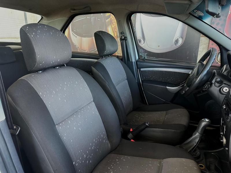 Renault Logan 1.6 Expression 8V Flex 4P Manual Em Ibaiti - foto 15