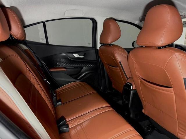 FIAT FASTBACK DRIVE 2024