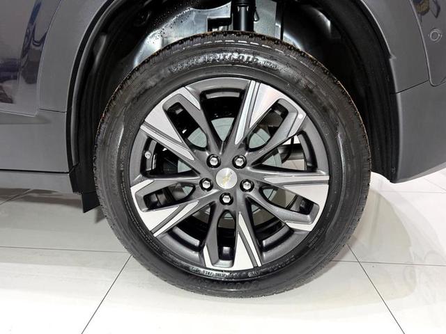 CHEVROLET TRACKER 12T A PR 2025