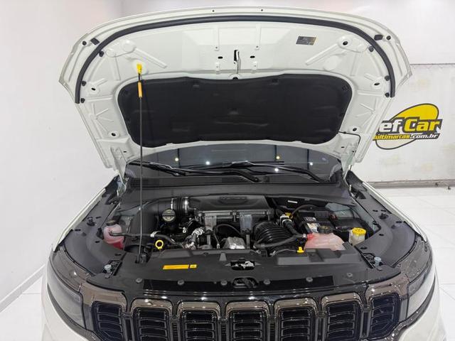 JEEP COMMANDER BLACKHAWK 2025