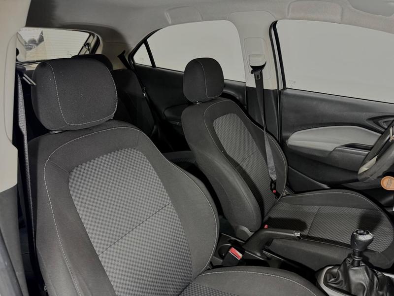 Chevrolet Onix 1.0mt LT Em Siqueira Campos - foto 18