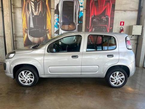 FIAT UNO ATTRACTIVE 1.0 2021