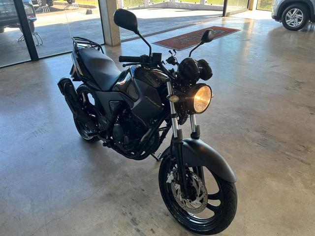 YAMAHA FAZER YS250 LE 2010