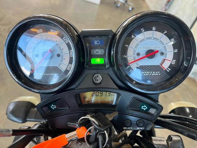 YAMAHA FAZER YS250 LE 2010