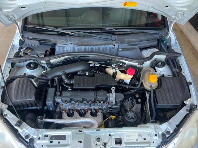 CHEVROLET CORSA SEDAN PREMIUM 2011