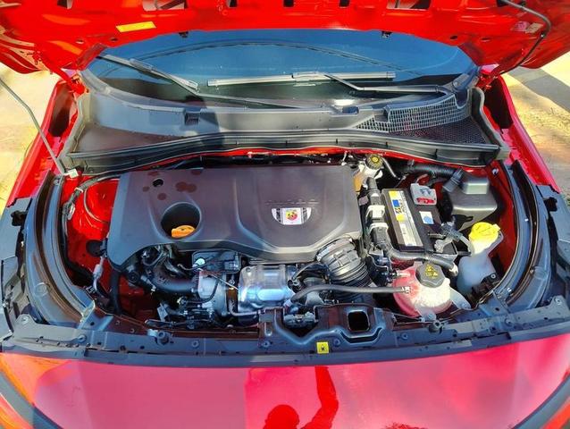 FIAT FASTBACK ABARTH 270 2025